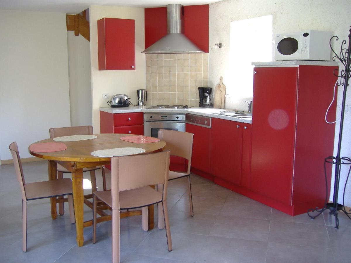 Gites Du Manoir De Goandour 크로종 외부 사진
